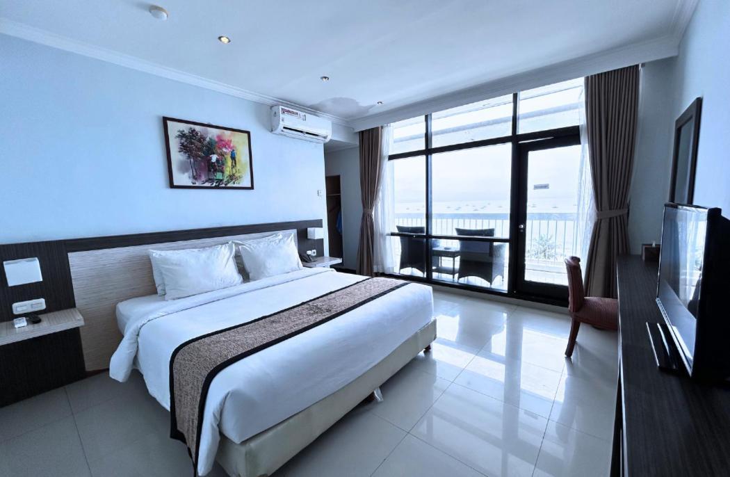 Grand Inna Samudra Beach Cimaja Exterior photo
